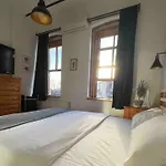 2Br, 2Ba, 2Nd Floor Of Historical Building, Galata