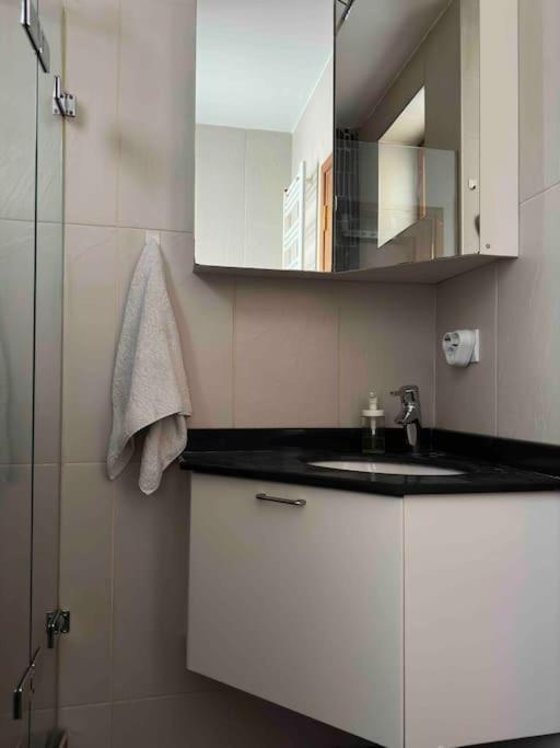 2br, 2ba, 2nd Floor Of Historical Building, Galata Daire